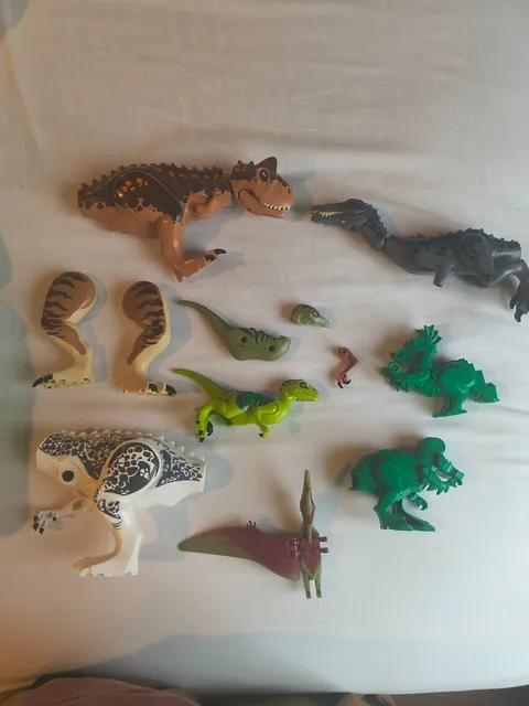 LEGO Jurassic World Lot - Dinosaurs Parts+ Extras (Incomplete)