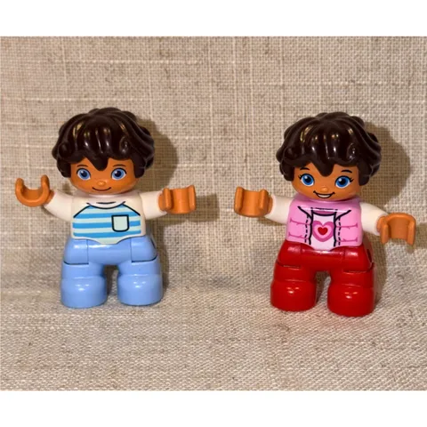 2 LEGO Duplo Figures Boy Blue Stripes Girl Pink Heart Vest