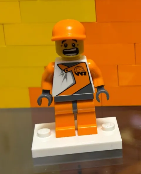 LEGO Gators Swamp Minifigure #wr003 World Racers From Set No.8899