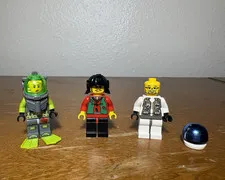 LEGO Minifigures Lot of 3: ATLANTIS DIVER atl008, SAMURAI, cas053 LOM lom016