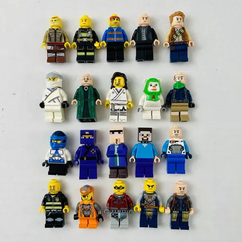 Huge Lego Minecraft Super Heroes City Minifigure Lot Of 20 w/ Extras
