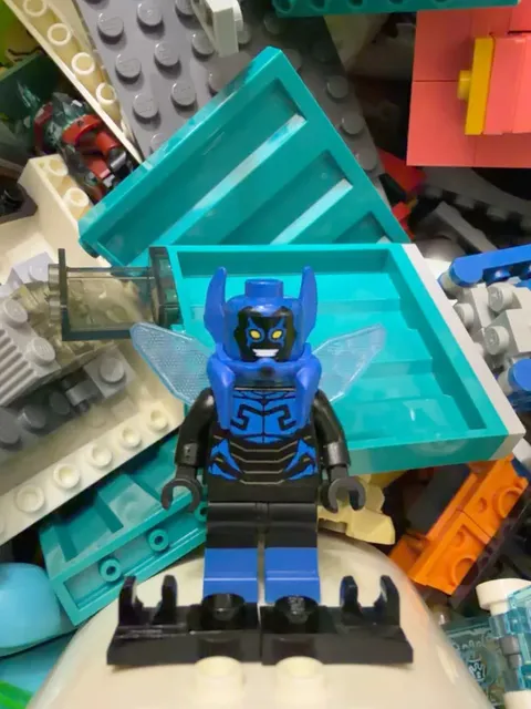 LEGO DC SUPER HEROES Blue Beetle Minifigure 76054 BATMAN II sh278 2016