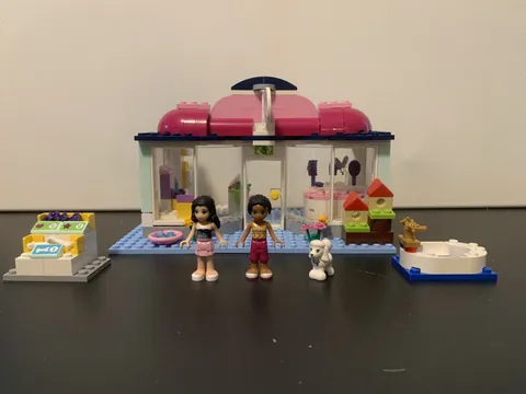 LEGO Friends Set #41007 Heartlake Pet Salon, 100% Complete Building Toy Minifigs