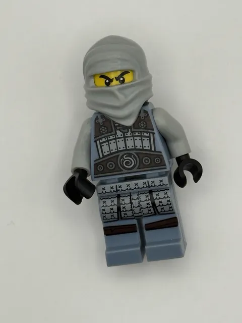 LEGO Ninjago Ash Minifigure Elemental Master of Smoke 853687 njo0298 Grey Ninja