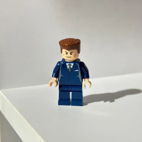 LEGO Harry Osborn 1, spd021 Spiderman Minifigure 4856 *Wrong Head*