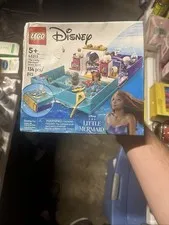 LEGO Disney Princess: The Little Mermaid Story Book (43213)