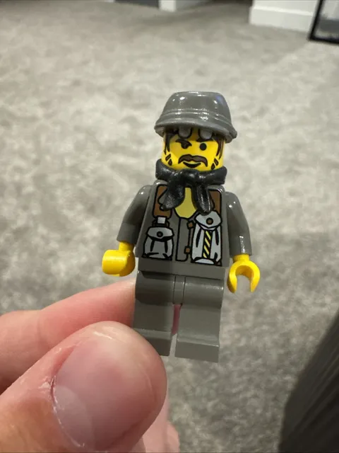 Lego Rock Raiders Docs Minifigure Complete