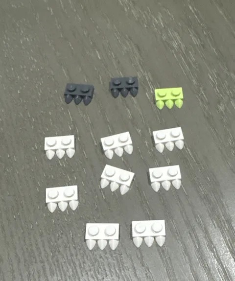 LEGO Plate 1 x 2 with 3 Teeth (15208) White Gray Yellowish Green 11 Pieces