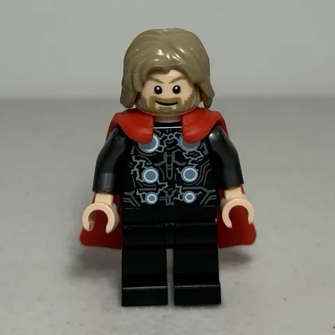 LEGO Thor Minifigure Red Cape Blonde Hair Black Outfit