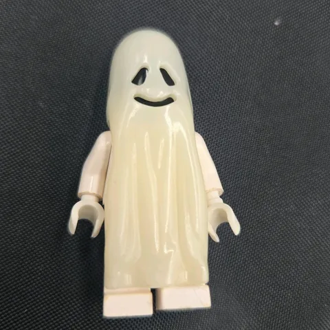 LEGO Smiling GHOST SHROUD for Minifigure Glow in the Dark 
