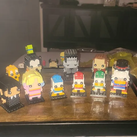 LEGO BrickHeadz LOT (lord of the rings, Disney, wednesday)