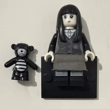 Lego Minifigure Spooky Girl Series 12 Minfigure