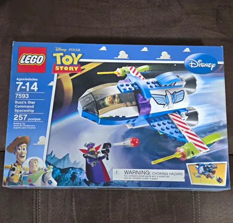 LEGO Disney Pixar Toy Story 7593 Buzz Star Command Spaceship 257 pcs Box