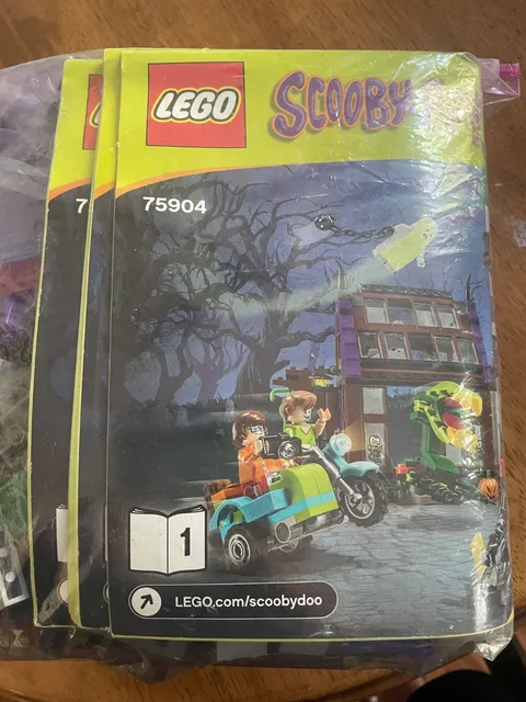 LEGO Scooby-Doo 75904 *Mystery Mansion ONLY* No Minifigures - Mostly Complete