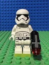 LEGO Star Wars First Order Stormtrooper (Pointed Mouth Pattern) Minifigure