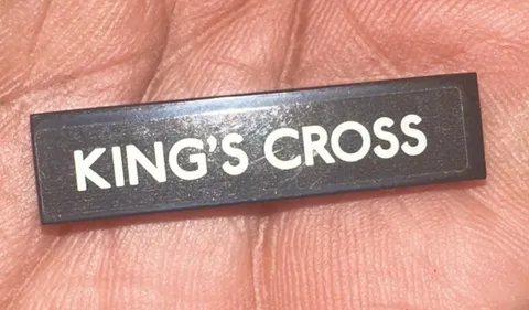 LEGO Kingdoms Kings Cross Sign Sticker Part 1x4 Castle Joust Tournament 79955