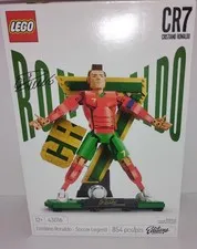 LEGO Cristiano Ronaldo – Soccer Legend New Sealed Authentic Lego Set 854 Pieces 