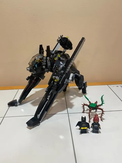 LEGO DC The Batman Movie: The Scuttler 70908 Near Complete Build + 2 Minifigs
