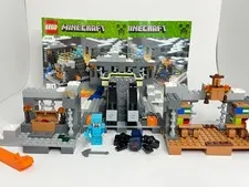 LEGO Minecraft: 21124 The End Portal 100% Complete w/ Minifigures & Instructions