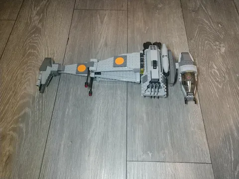 LEGO Star Wars: B-Wing (75050) Retired - 95% complete w/minifig - no manual/box