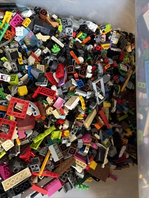 🔥🔥Legos!! 1 Pound Of Assorted Legos , 🧱Buy 8 Lbs 💯Get 2 Free!!🔥🔥