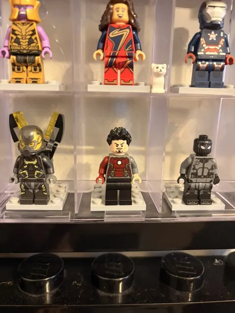 Tony Stark Lego Minifigure sh850 Iron Man Suit Dark Red Arm f/ 76210 Hulkbuster