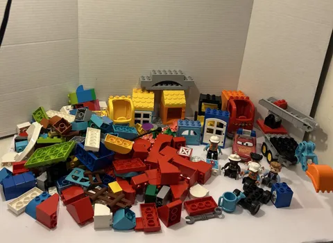 Lego DUPLO HUGE LOT OF 275+ Unique Pieces, Figures, Vehicles, Baseplate, Farm