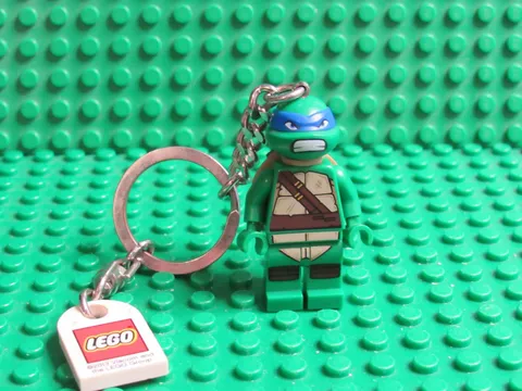 Lego Teenage Mutant Ninja Turtle Minifigure Keychain - Leonardo 850648 TMNT KC22