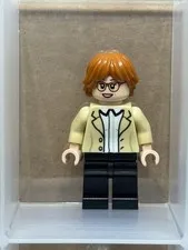 LEGO Minifigure - Queer Eye Kathi Dooley (After Makeover) - No que007 - QTY 1