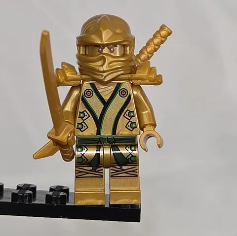 LEGO Ninjago Lloyd (Golden Ninja) The Final Battle Minifigure
