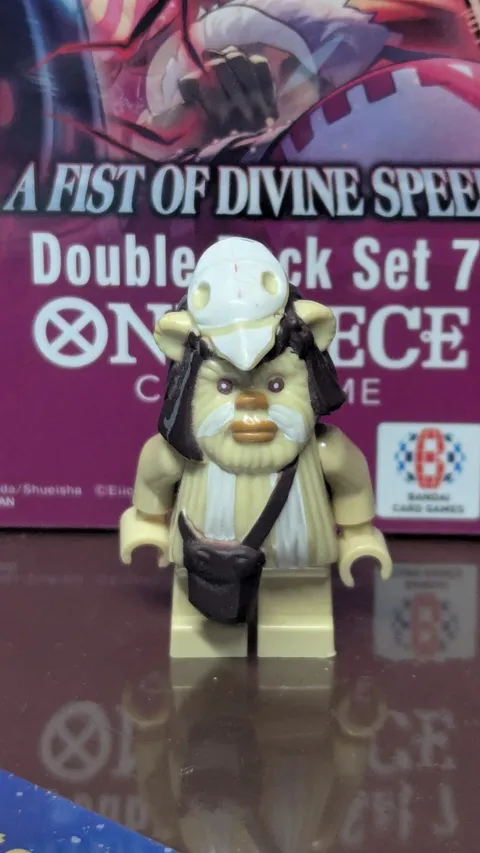 LEGO Star Wars Logray Ewok Minifigure (10236 7956) sw0338