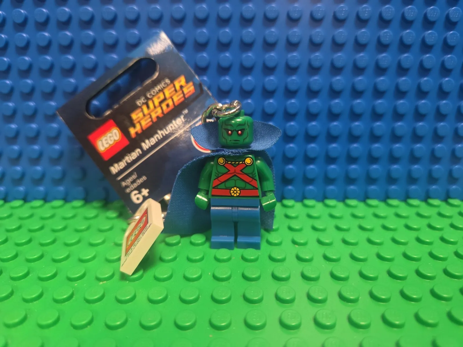 Lego Manhunter Minifigure Key Chain Minifigure 853456 DC Super Heroes CMF Lot 