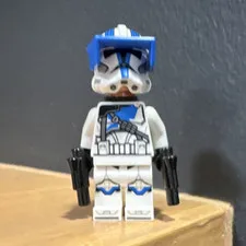Lego Star Wars Clone Trooper, 501st Legion Minifigure WITH VISOR AND BACKPACK 