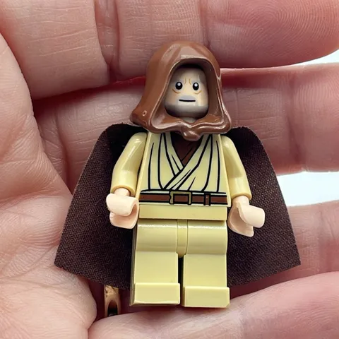 LEGO Star Wars Mini Figure Young Obi-Wan Kenobi with Hood and Cape