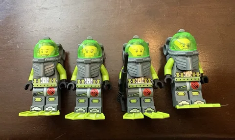 LEGO Atlantis Diver Minifigure Lot x4 w/ Diving Gear