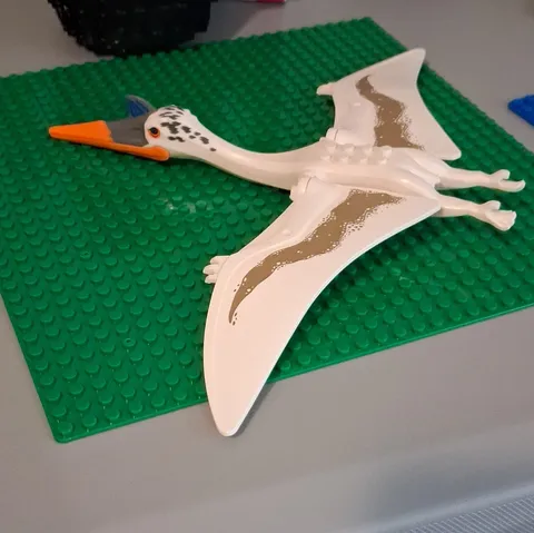 LEGO Printed White Pteranodon Dinosaur Animal Figure Orange Beak Light Gray