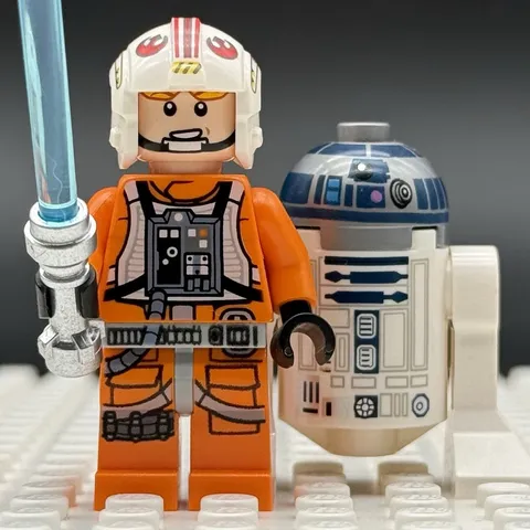 LEGO Star Wars Luke Skywalker X-Wing Pilot & R2-D2 Minifigure Lot sw0991 sw1085