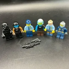 LEGO SWAT and police figures 6 in total