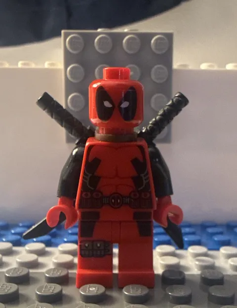 Official LEGO Marvel Deadpool Minifigure, Super Heroes Set 6866 