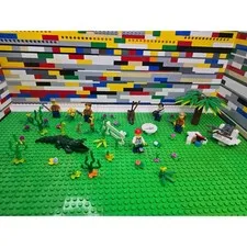 LEGO City Jungle Explorer & Scientist Minifigure Lot With Accessories