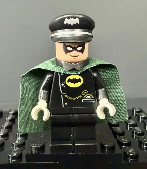 Alfred Pennyworth sh0424 Batsuit DC Minifigure Lego