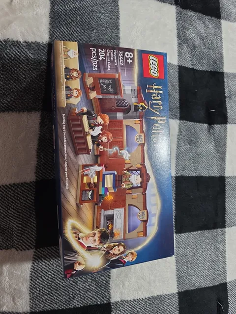 LEGO Harry Potter: Hogwarts Castle: Charms Class (76442)