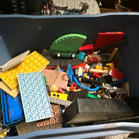 LEGO Bulk Lot Mixed Bricks Plates Parts Multicolor Plastic Bin/Tote
