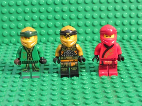 Lot of 3 Lego Ninjago Minifigures Lloyd Cole Kai Red Black Green Ninja WM3