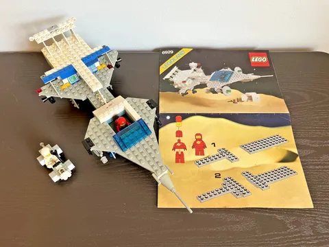 VINTAGE LEGO SPACE 6929 STARFLEET VOYAGER 60% COMPLETE w/  MANUAL & MOON BUGGY