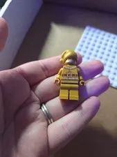 LEGO Gold SANTA Minifigure CHRISTMAS BAM 2025 Build A Minifigure NEW