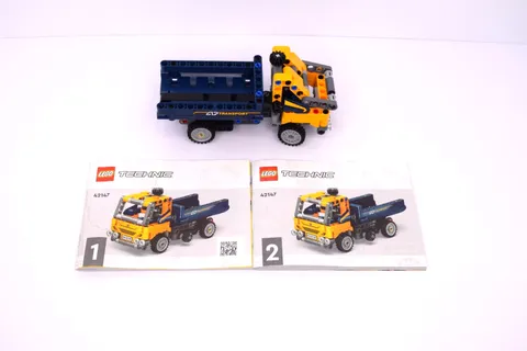 LEGO TECHNIC: Dump Truck (42147)