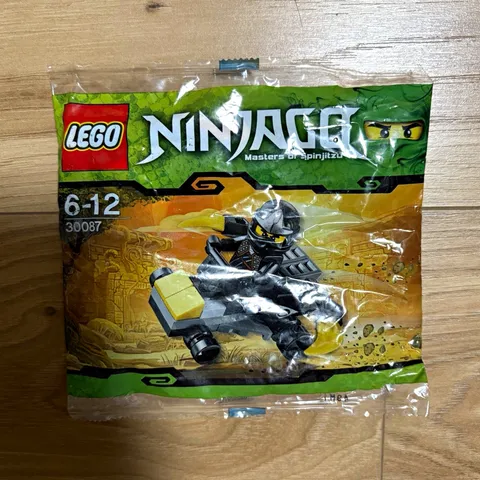 LEGO NINJAGO Cole ZX Polybag 30087 Car Set 27 pcs 2012 Brand New Vintage