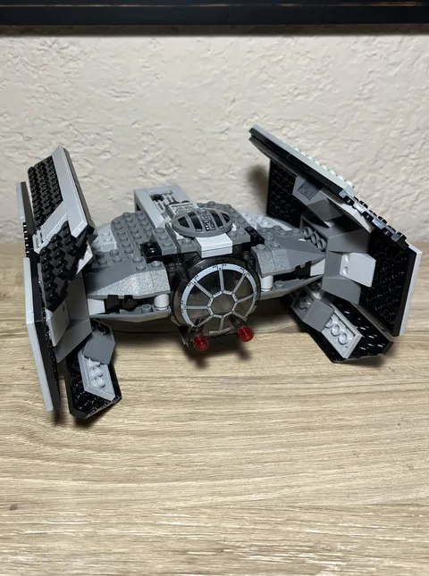 LEGO Star Wars Darth Vader’s TIE Fighter 8017