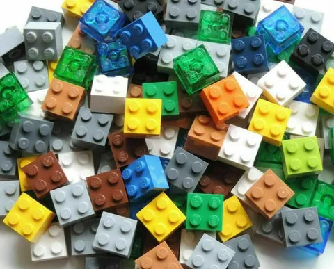 50x LEGO 2 x 2 Building Brick - Assorted Colors